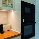 New Style View - Self Check-in - Free Parking